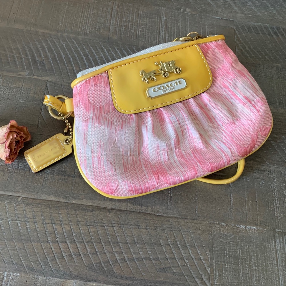 Coach -Wristlet - Picture 3 of 6